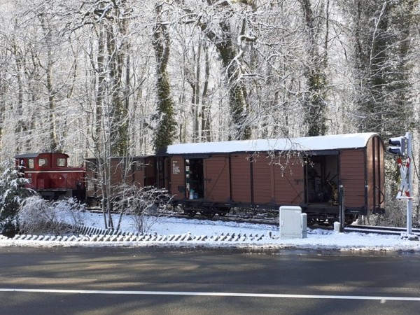 018 Der Rottenzug vor der Baustelle; Winterfahrt pur!<br />Foto Klaus E.