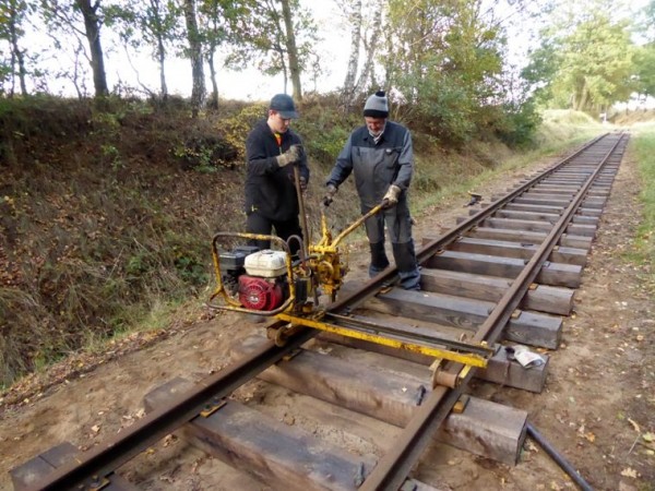 2018-10-27; Museumseisenbahn Gleisbau 007a.JPG